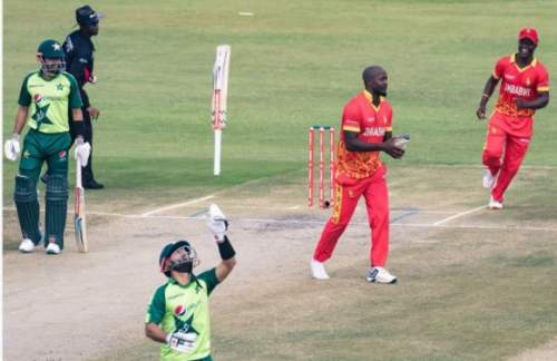 পাকিস্তানকে ৯৯ রানে অলআউট করে জিম্বাবুয়ের চমক