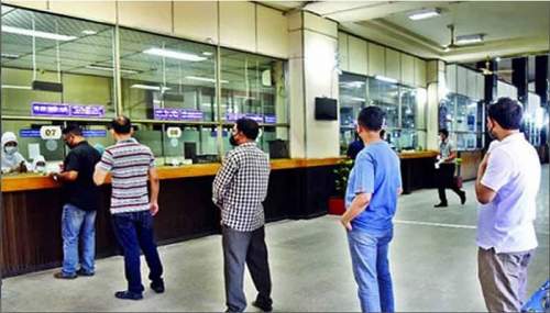 লকডাউনে ব্যাংকে লেনদেন চার ঘণ্টা