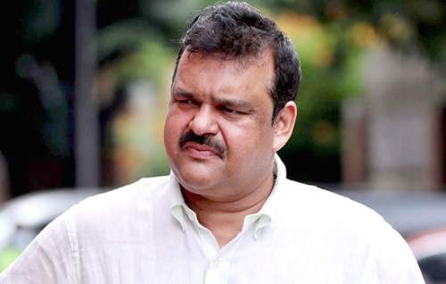 সুস্থ হয়ে বাসায় ফিরেছেন আকরাম খান