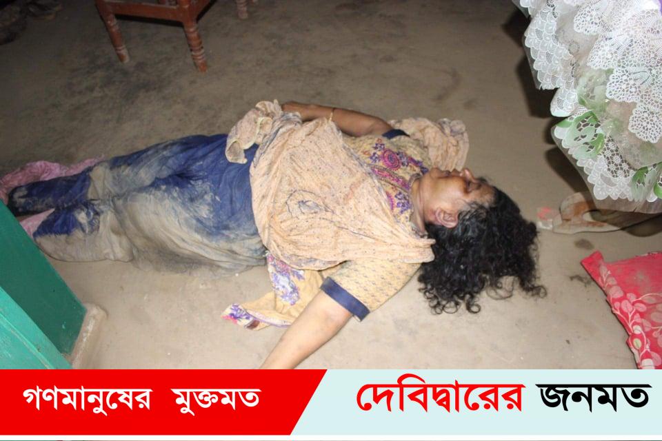 দেবীদ্বারে নির্জন বাড়ি থেকে পা’ বাঁধা গৃহবধূর মরদেহ উদ্ধার