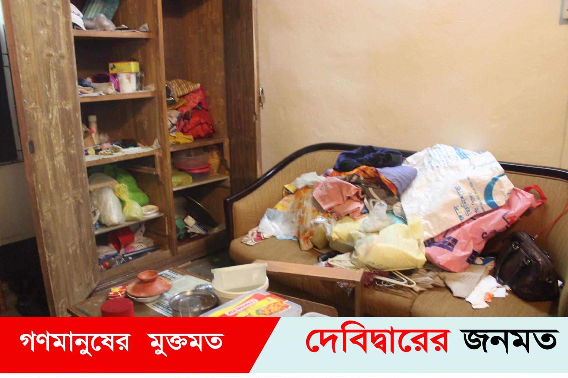 দেবীদ্বারে আ’লীগ নেতার বাড়ির লোকসহ হাত-পা বেঁধে দূর্ধর্ষ ডাকাতি,১৫ লক্ষ টাকা লুট 