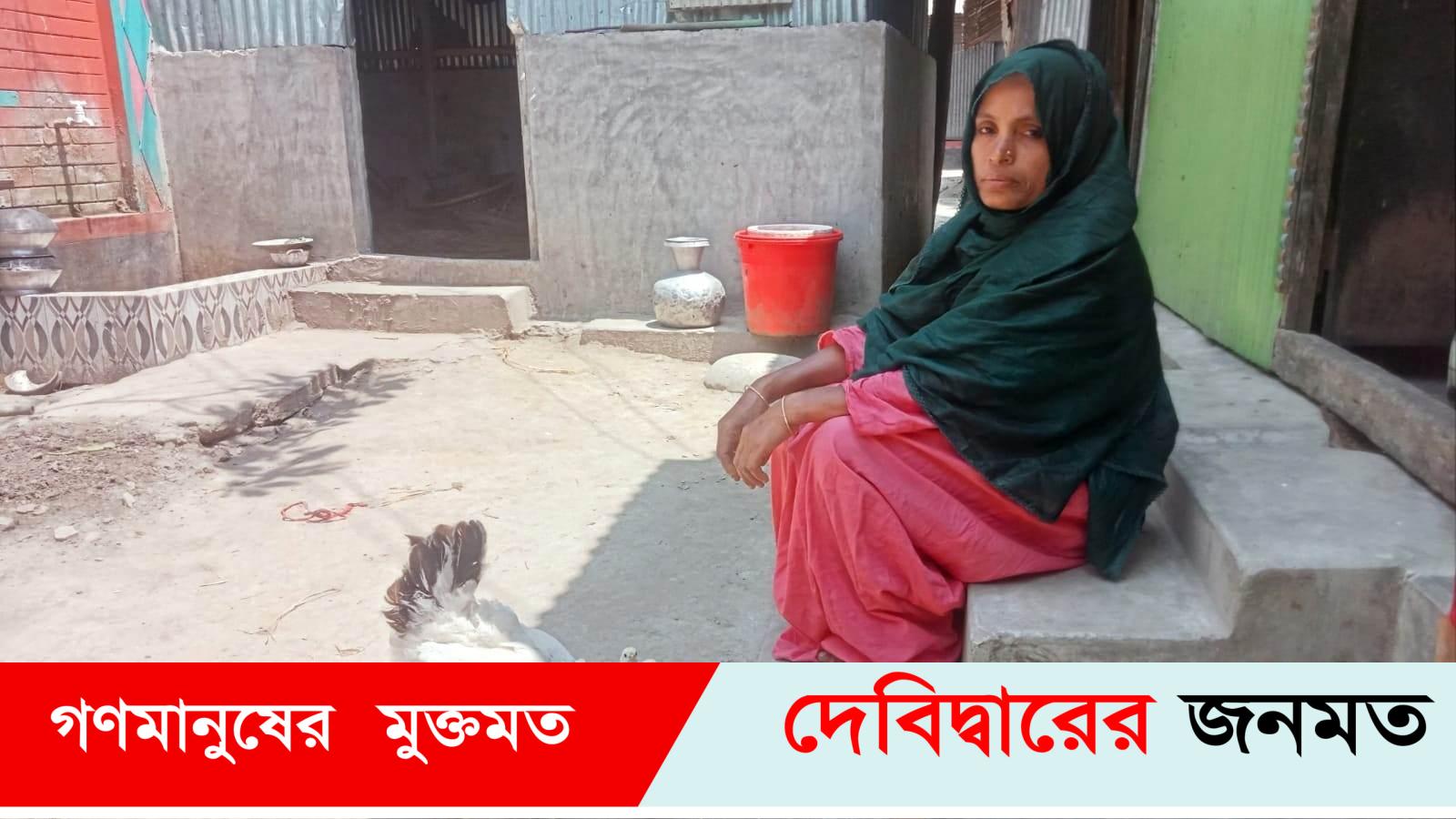 প্রবাসী ছেলের অনুপ্রেরণায় বিদেশী মুরগি পালন করছেন ‘মা’